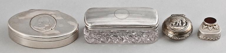 DOSOR, 4 st, silver, bl a CM Sandin, Enköping, 1818. Totalvikt 110 gram.