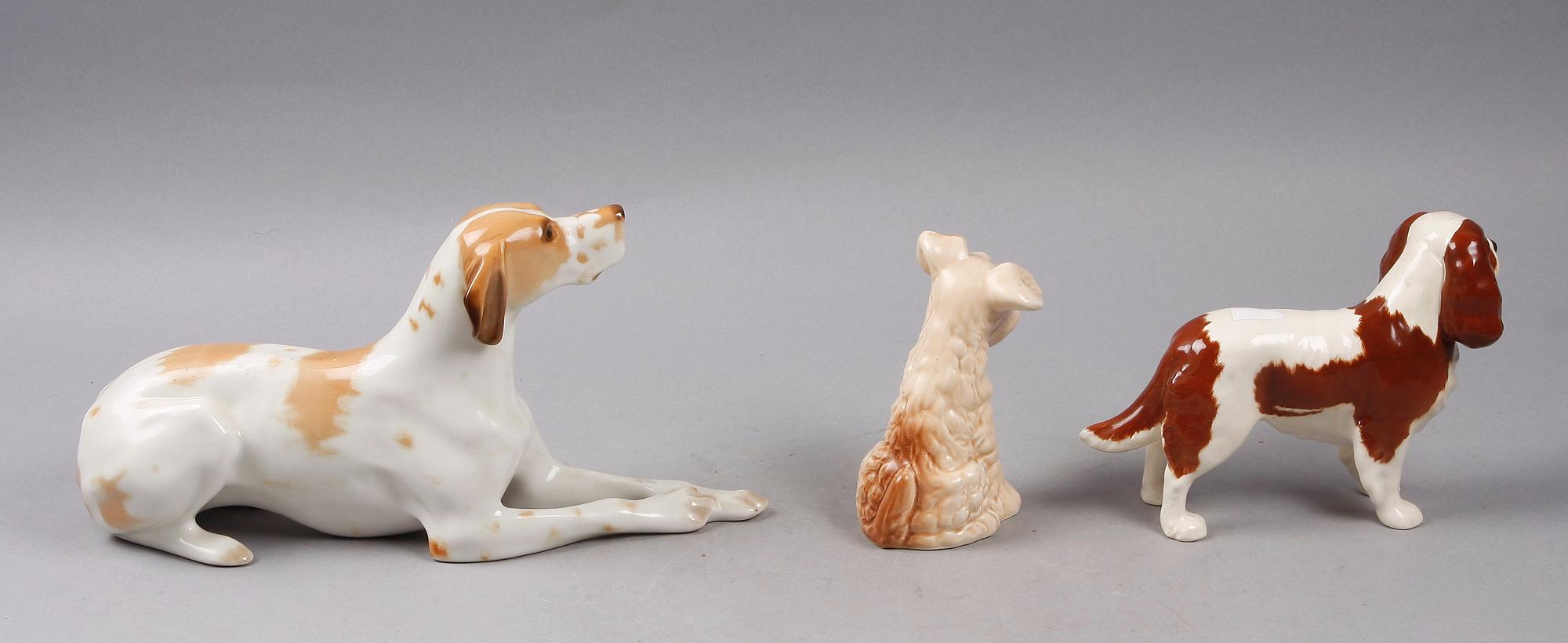 FIGURINER, 3 st, keramik Bla Beswick, England samt USSR.