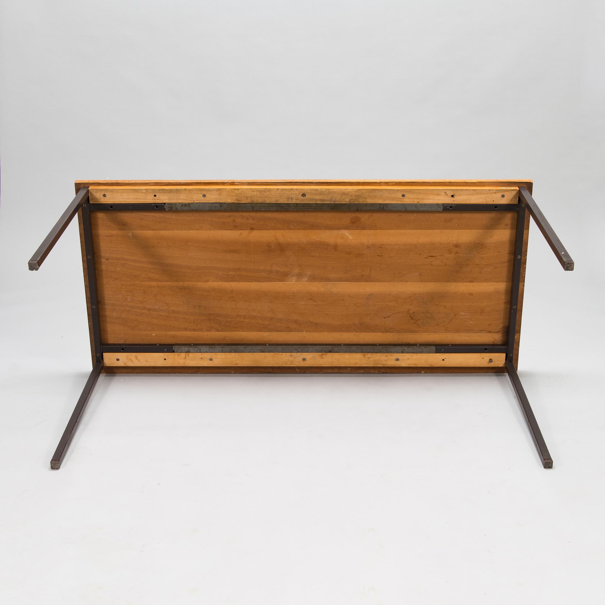 A 1960s table manufactured by Fiskars, Finland.