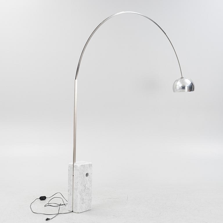 Achille & Pier Castiglioni, floor lamp, "Arco" for Flos, Italy, end of the 20th century.