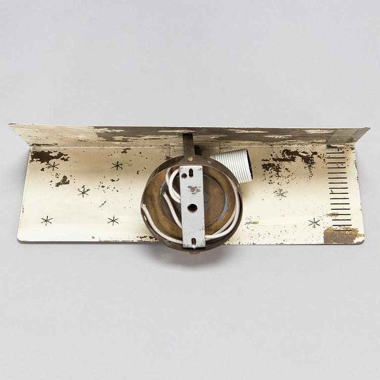 Paavo Tynell, A pair of mid-20th century '10330' wall lamps for Taito, Finland.