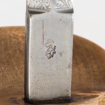 An American officer's sword, 18th/19th century.