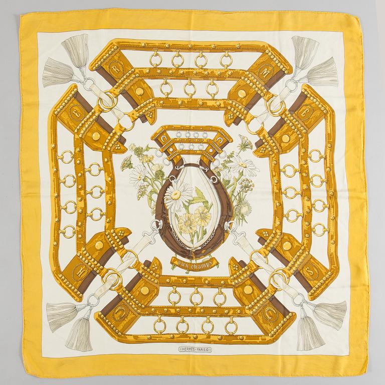 SCARF, "Aux champs" HERMÈS.