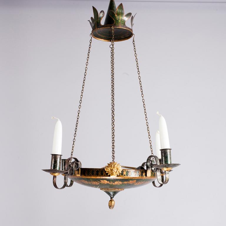 AMPEL, empire, 1800-talets första hälft. Höjd ca 65 cm.