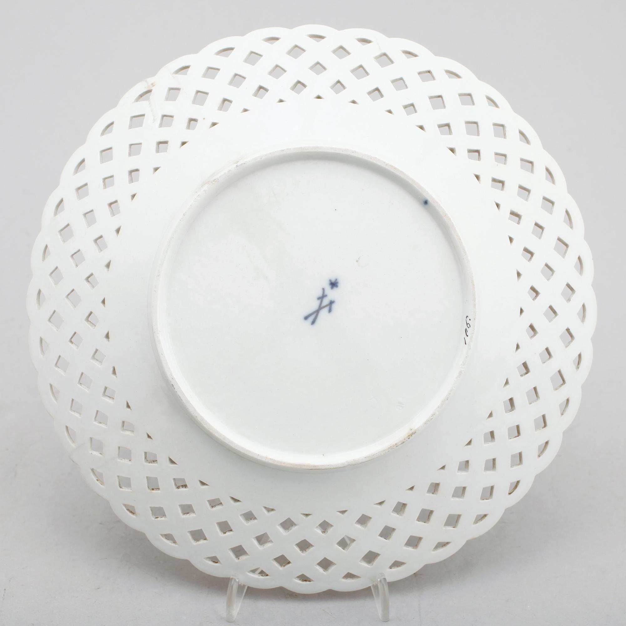 TALLRIK, porslin, Meissen, möjligen Marcolini 1774-1814.