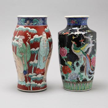 Two Chinese vases, 20th Century.