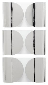 790. A set of three nickel plated Tobia Scarpa wall sconces "Foglio" by Flos, Italy.