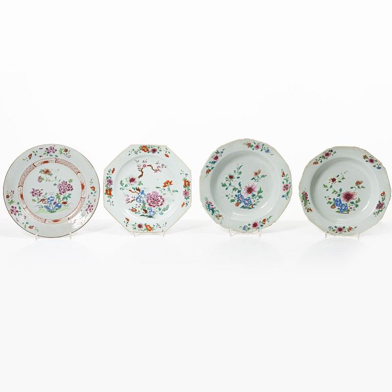 17 Famille Rose export porcelain plates, China, Qianlong (1736-95).