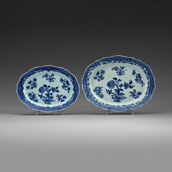 437. A set of nine blue and white serving dishes, Qing dynasty, Qianlong (1736-95).