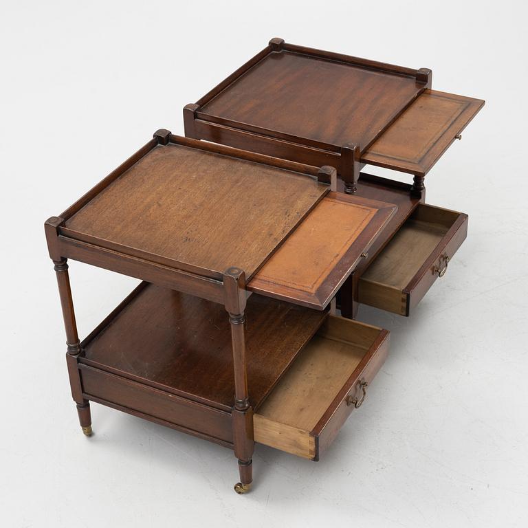 A pair of mahogany bedside tables, second half of the 20th Century.