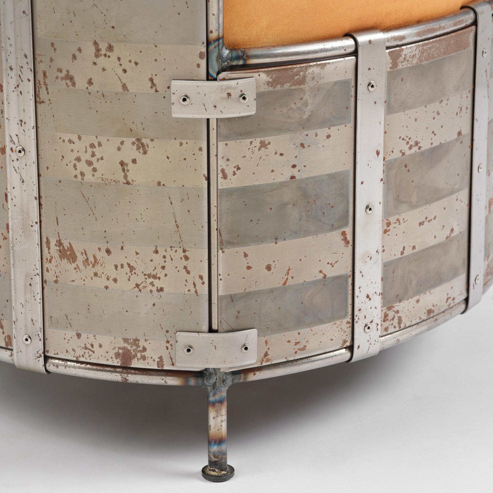 Mats Theselius, fåtölj, "Älgskinnsfåtöljen", ed. 52/360, Källemo, Värnamo, efter 1991.