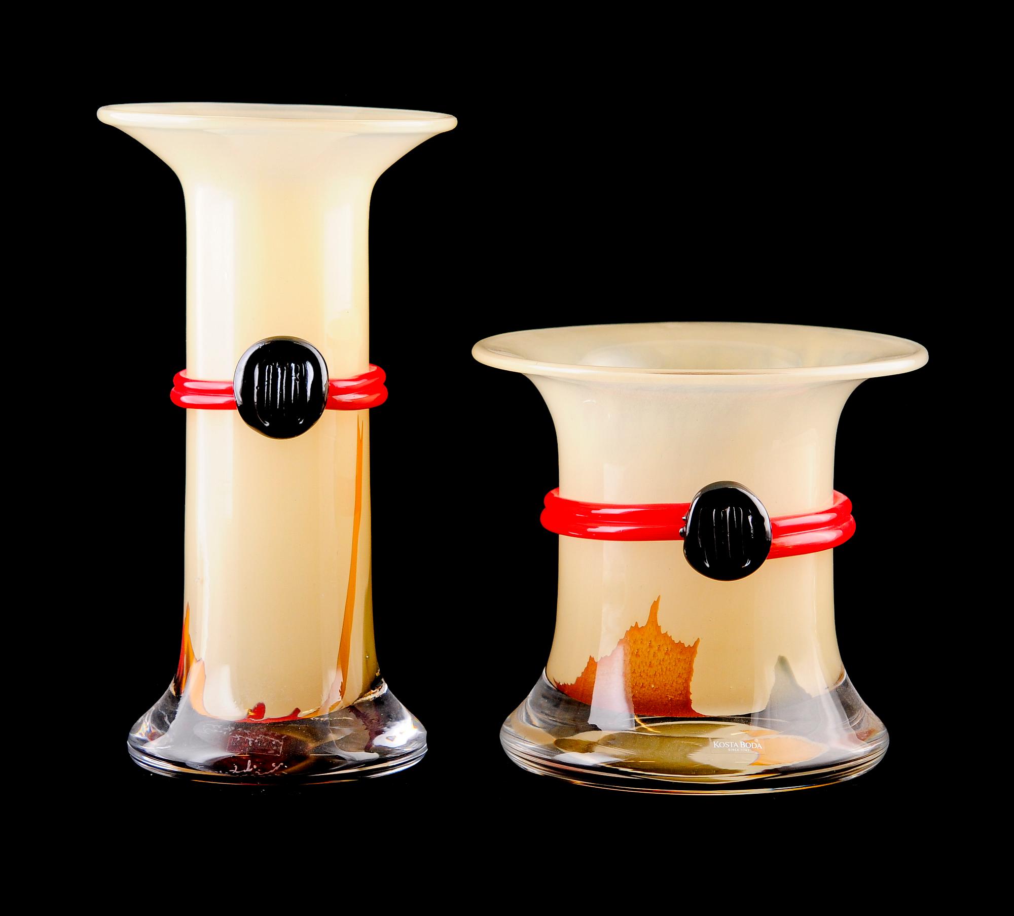 VASER, 2 st, glas, Monica Backström, Orrefors.