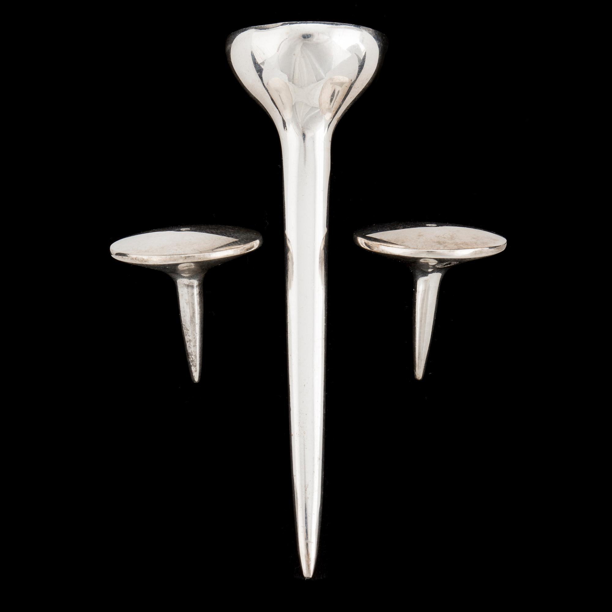 A silver Golf point, a box and two ball markers by Georg Jensen.