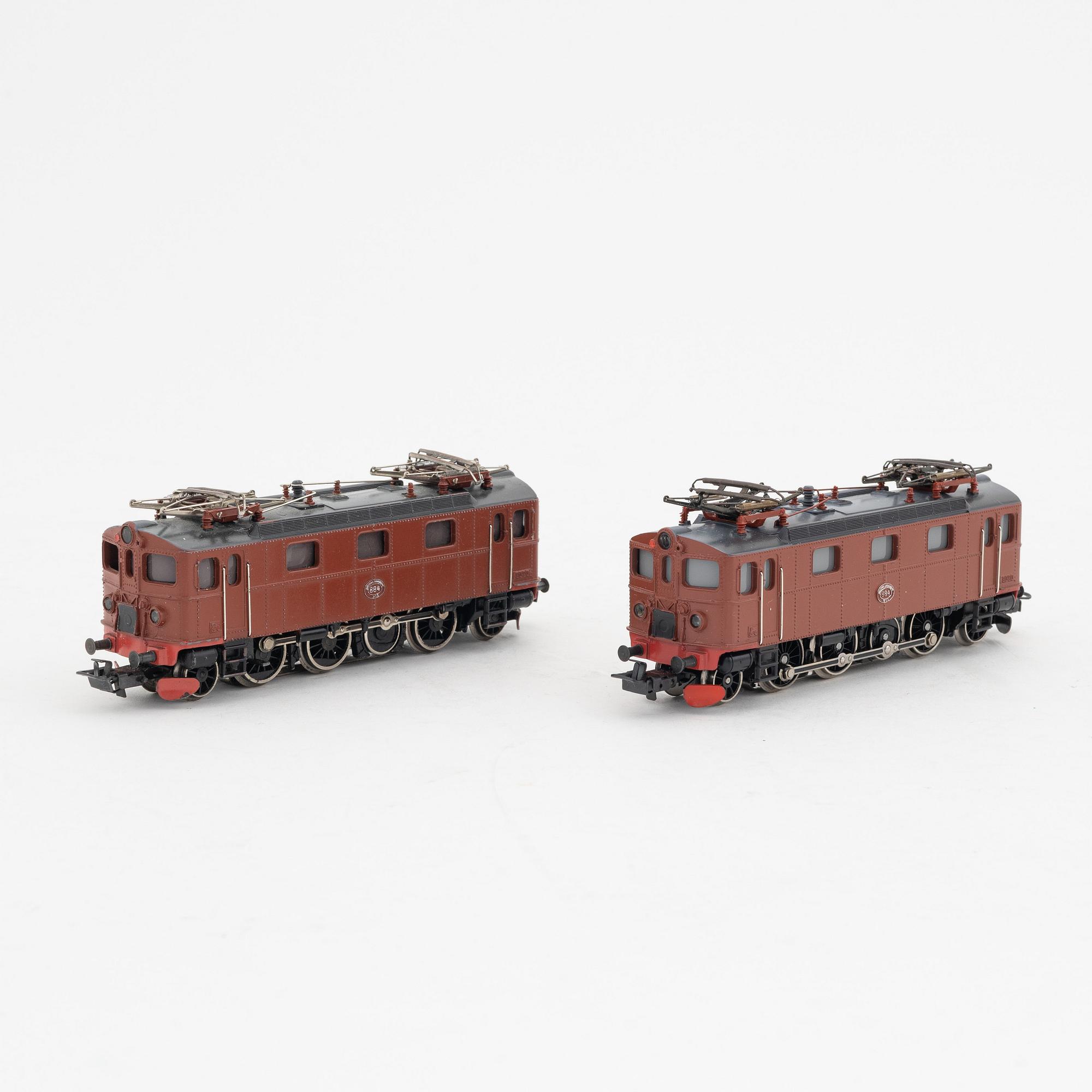 Märklin, two electrical engines, model 3030, gauge H0.