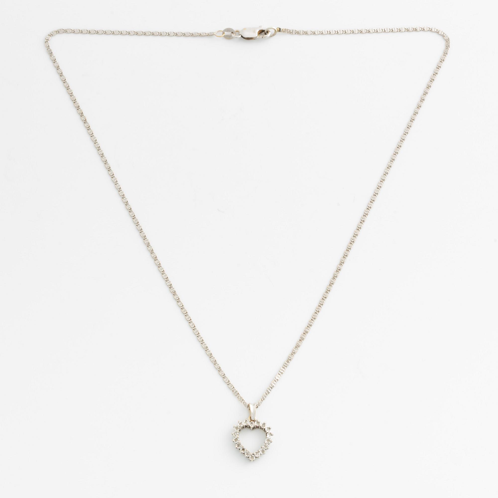 Heart-shaped necklace with octagon-cut diamonds.