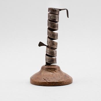 LJUSSTAKE, smide och trä, 1700-tal.