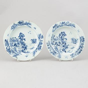 A group of 11 blue and white dinner plates, Qing dynasty, Qianlong (1736-95).