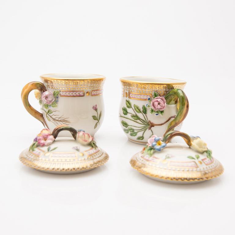 Cream cups with lids and saucers, 2 pcs, "Flora Danica", Royal Copenhagen, Denmark, 20th century.