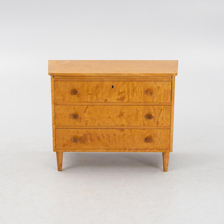 A chest of drawers, 1930's/40's.