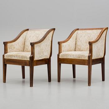 FÅTÖLJER, ett par, 1900-talets första hälft.