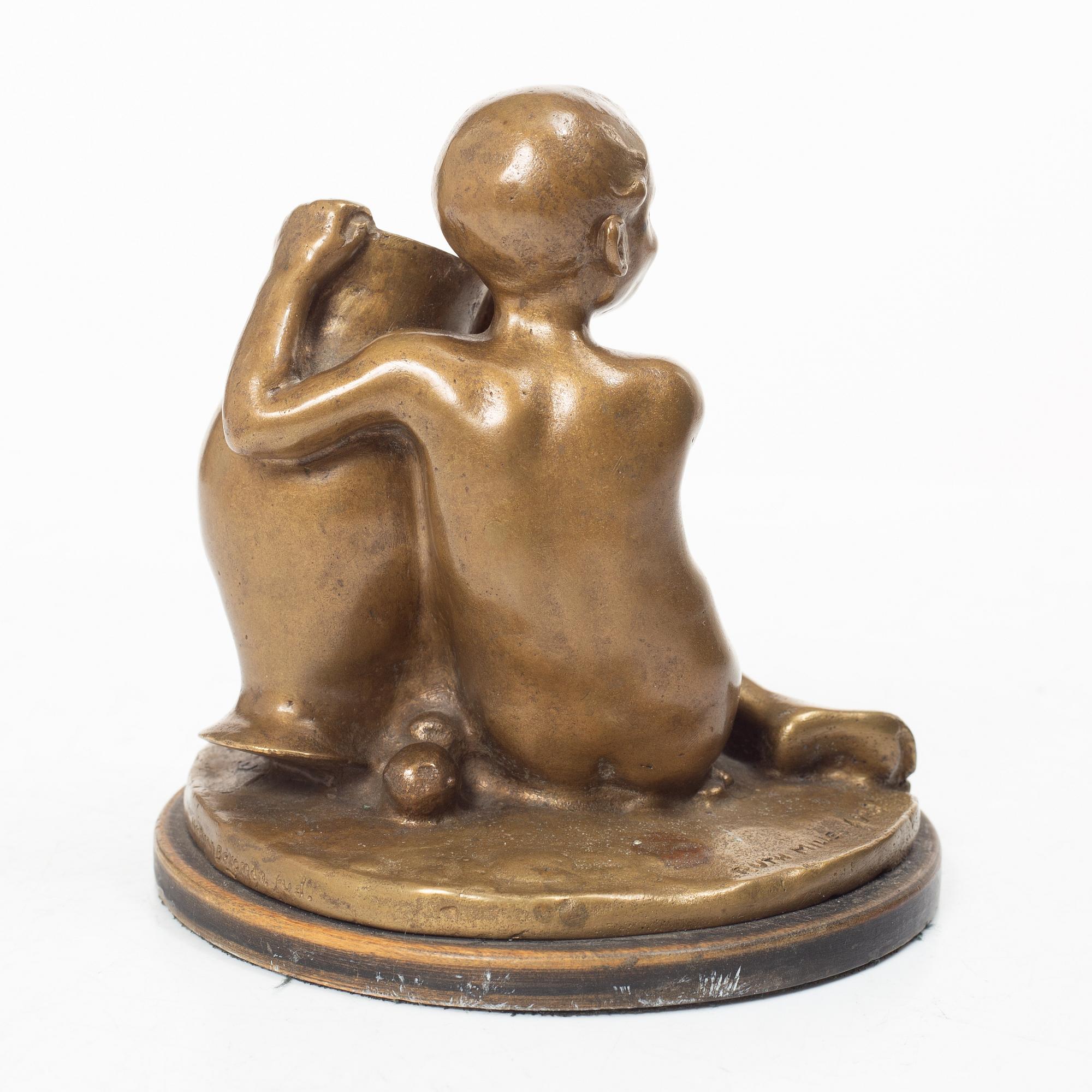 Ruth Milles, Boy with Vessel.