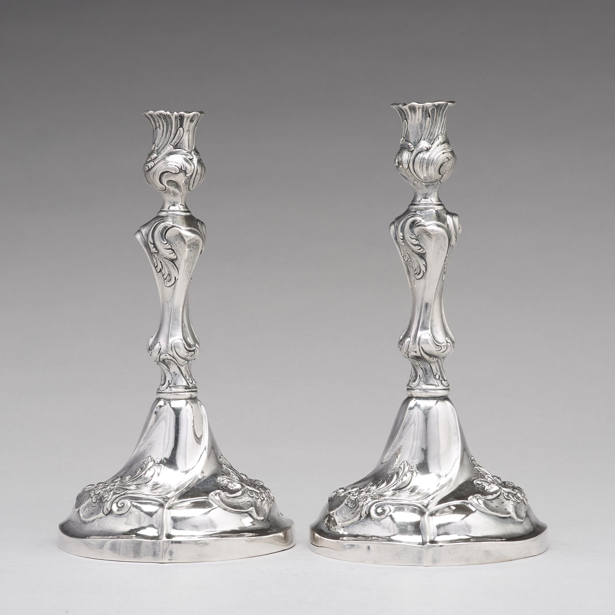 Jacob Lampa, ljusstakar, ett par, silver, Stockholm 1772. Rokoko.