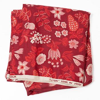A collection of textiles, as well as a bag, Firm Svenskt Tenn.