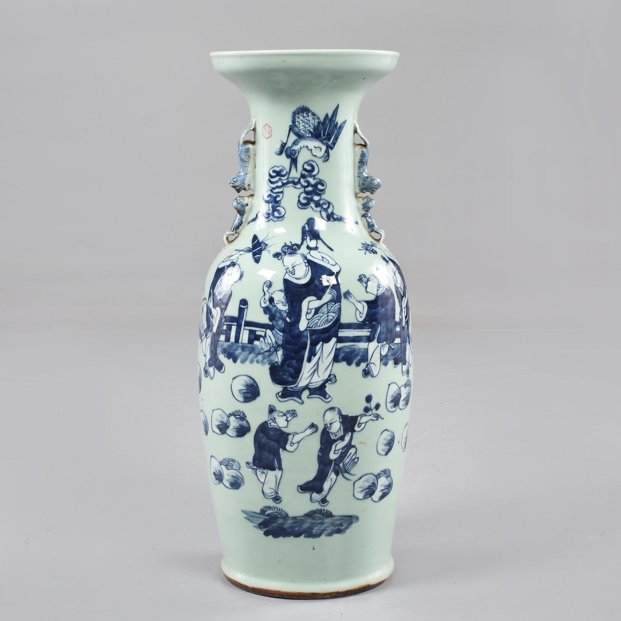 URNA, porslin, Kina, 1800-talets andra hälft.