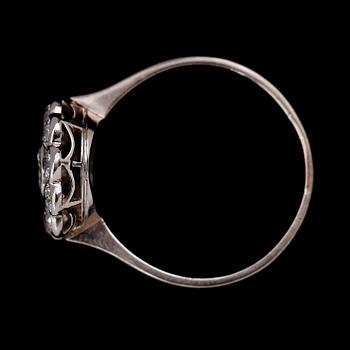 RING, 18 k vitguld, briljanter tot ca 1,50 ct, svenska stämplar Mikow 1958.