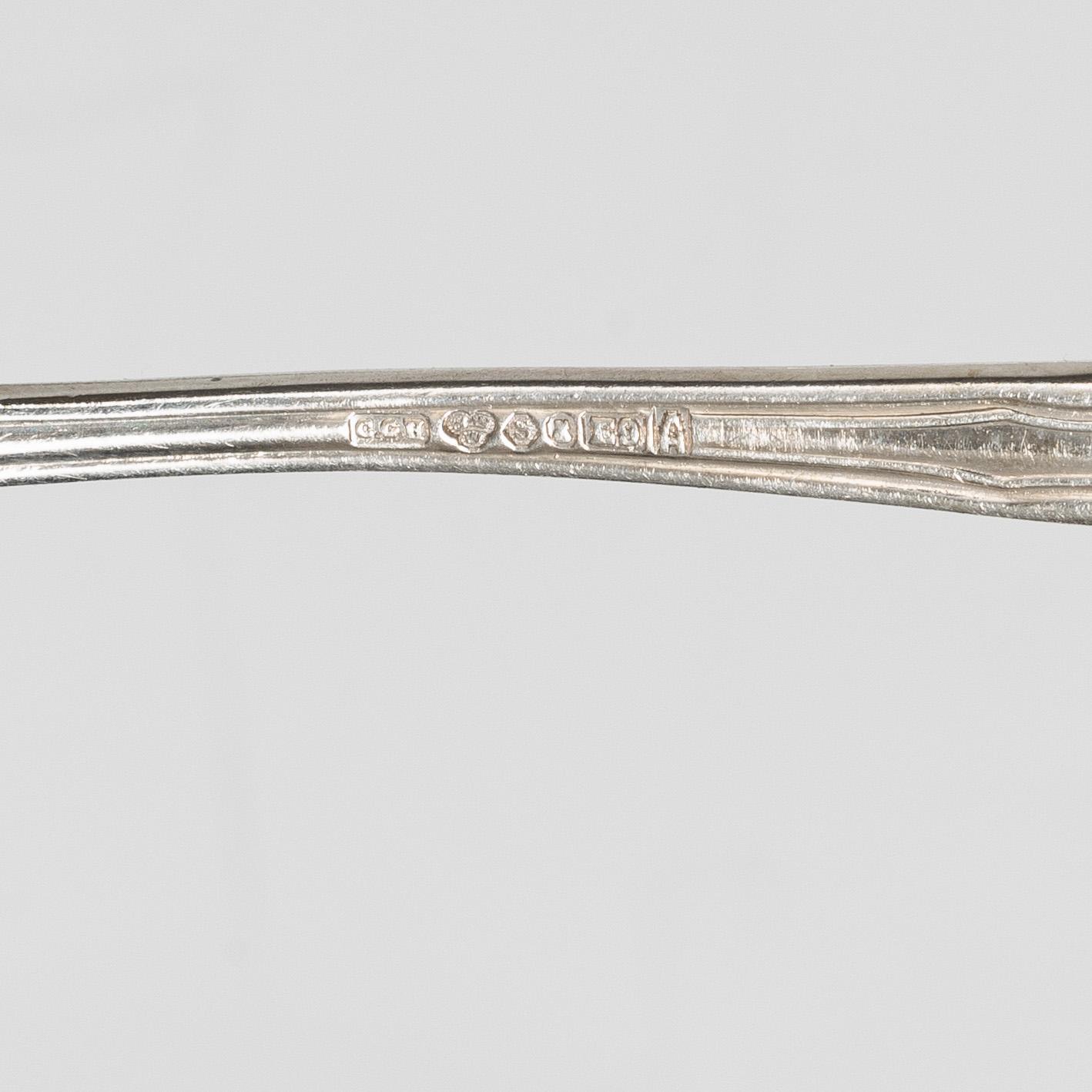 C.G. Hallberg, Skedar, 21 st, silver,  "Hallbergs Chippendale", Stockholm, bl a 1950.