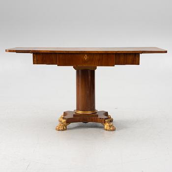 Salongsbord,  Karl Johan, 1800-talets första hälft.