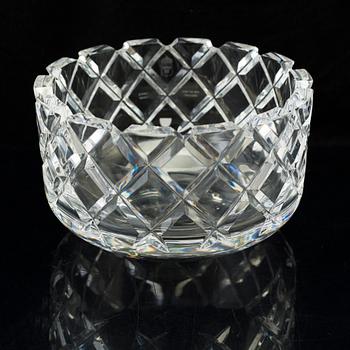 GUNNAR CYRÉN, a 'Sofiero' glass bowl from Orrefors.
