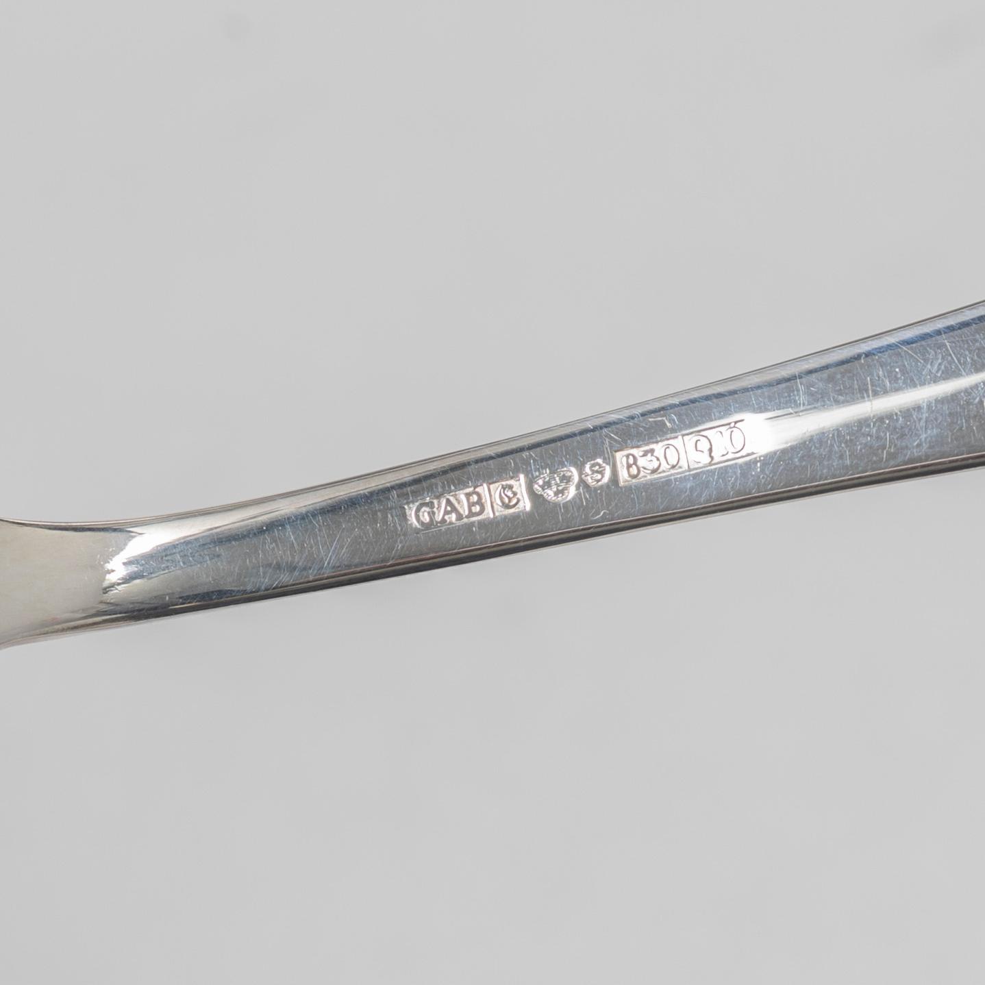 Bestickuppsättning, 33 delar, silver, modell "Chippendale", GAB, Eskilstuna, bl a 1999.