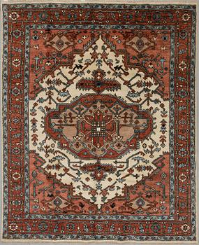 A CARPET, Heriz design, ca 299 x 245 cm.