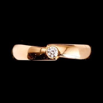 RING, 18 k guld, Schalin, solitär briljantslipad diamant 0.07 ct. Total vikt ca 4 g.