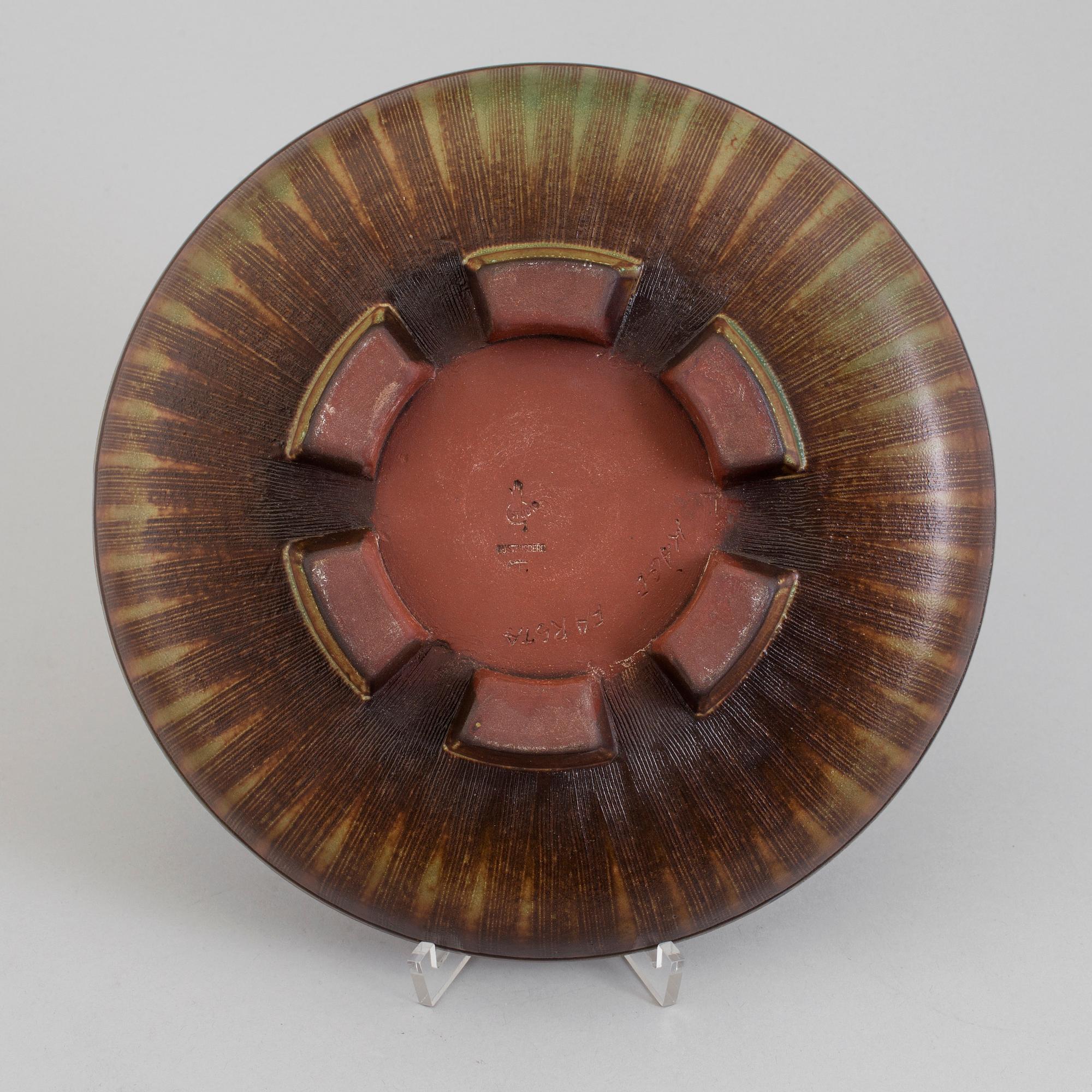 WILHELM KÅGE, a 'Farsta' stoneware dish from Gustavsberg studio.