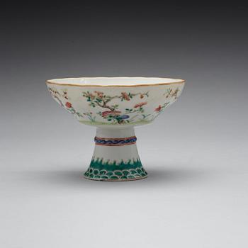 A famille rose stem cup, Qing dynasty, late 19th Century.