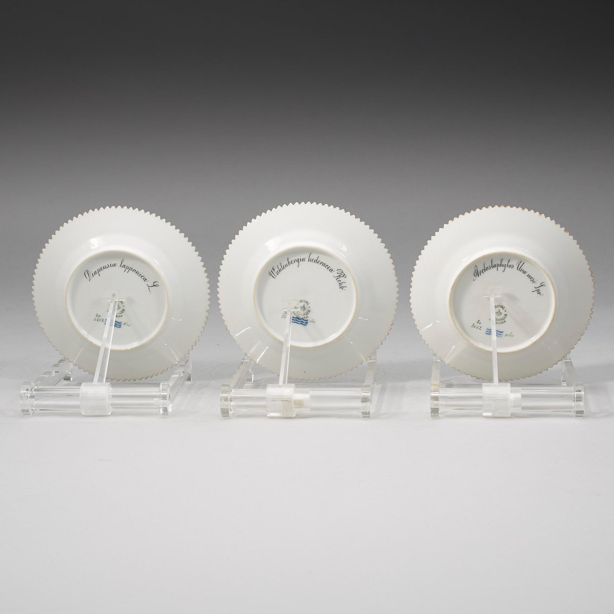 Six Royal Copenhagen 'Flora Danica' dishes, Denmark, 20th Century.