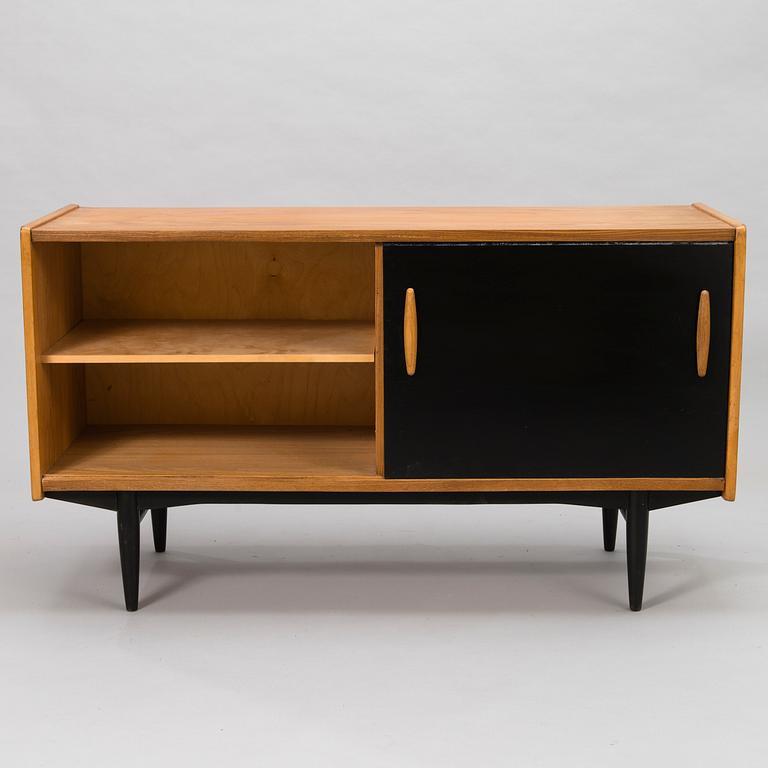 NILS JONSSON, sideboard / senkki, malli 222, (4008) lisenssivalmistaja Asko 1950/60-luku.