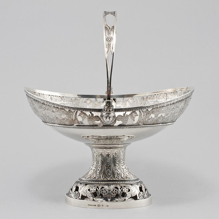 SKÅL PÅ FOT, silver, empire, Anders Petter Lundqvist, Stockholm 1828. Vikt 1 100 g.