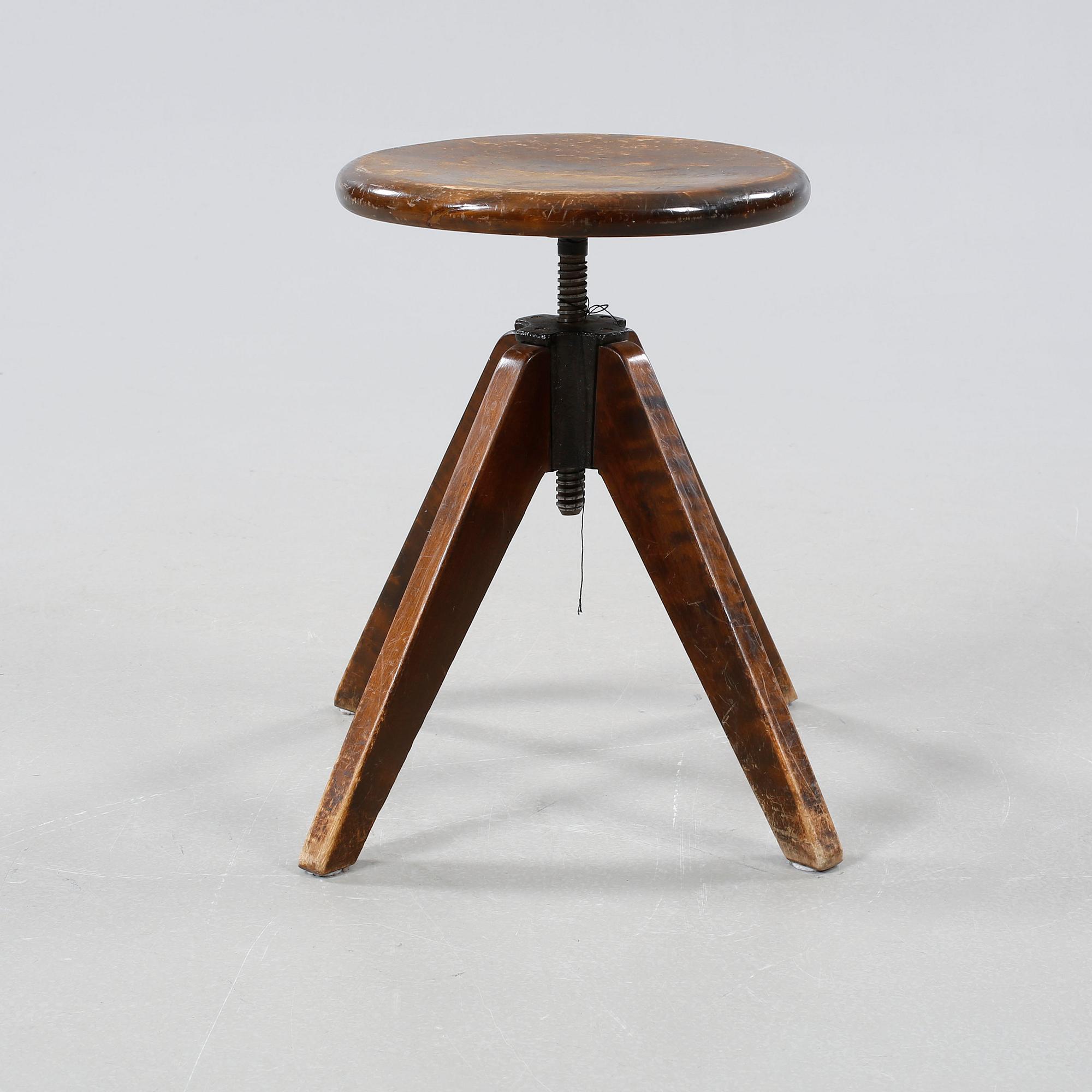 SNURRPALL, 1900-talets första hälft.