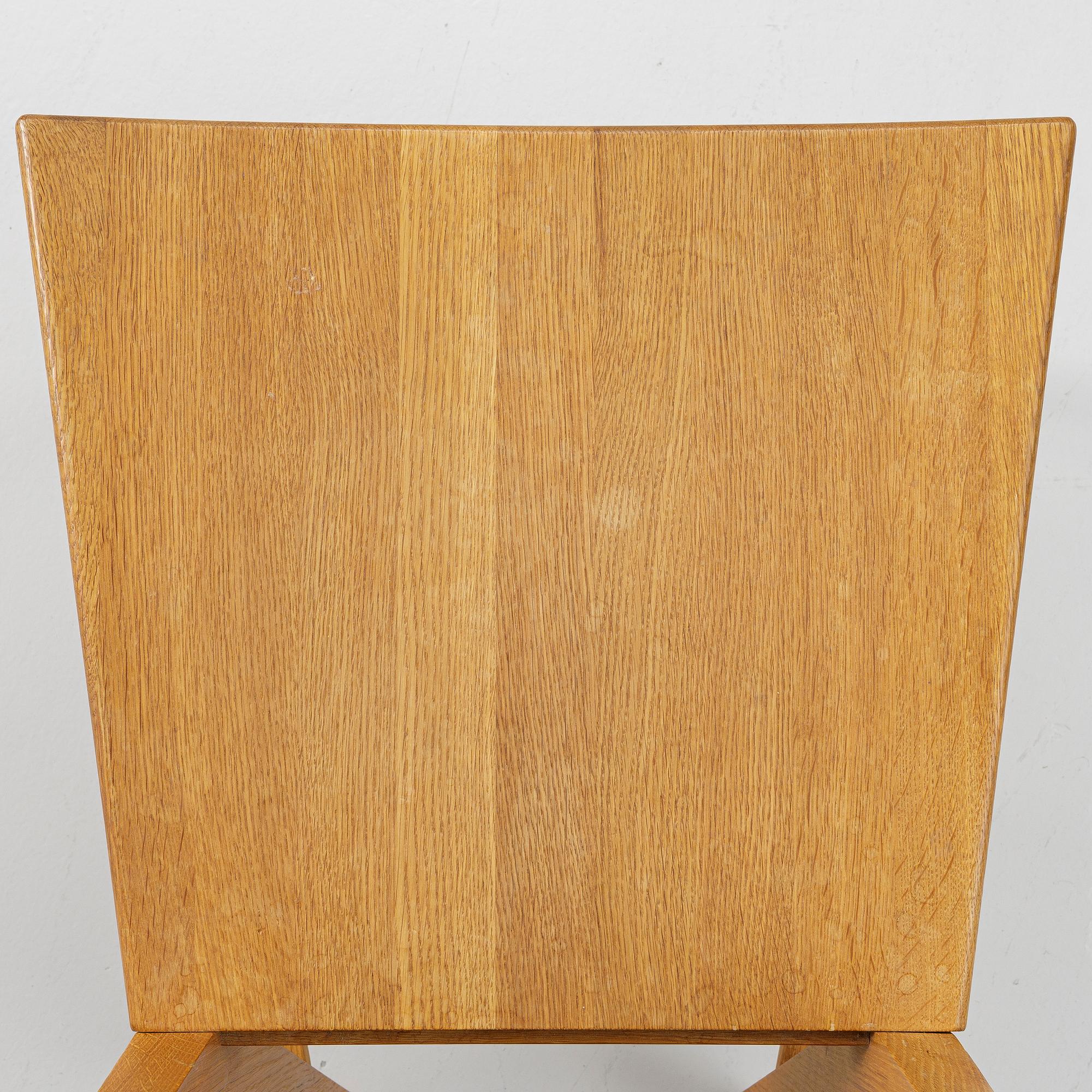 Nirvan Richter, ten chairs, Norrgavel.