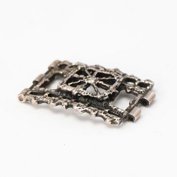 PENTTI SARPANEVA, RING, ARMBAND och BROSCH, silver, Turun Hopea, Åbo 1976-1969.