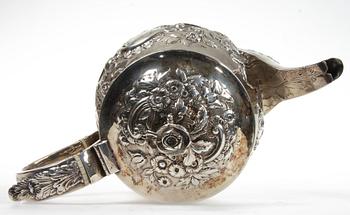 TESERVIS, 3 delar, silver, nyrokoko, Jonathan Hayne, London, England, 1825. Vikt ca 1388 gr.