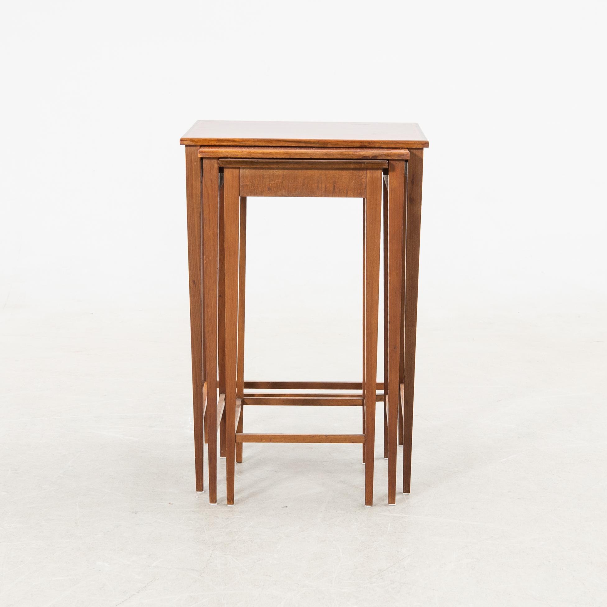 Satsbord, 3 dlr, 1900-talets första hälft.