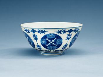 1698. A blue and white bowl, Qing dynasty, with Yongzhengs six character mark and period (1723-35).