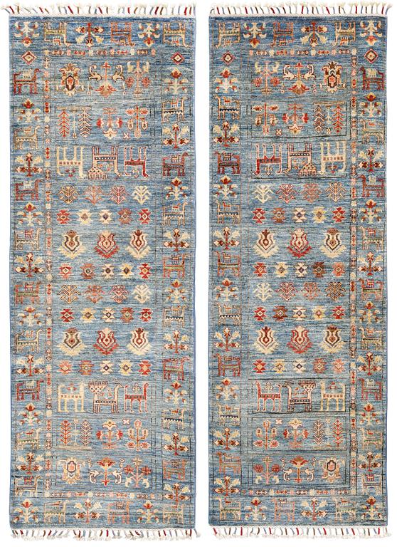 A pair of 'Ziegler design' runner, c 204 x 73 cm.