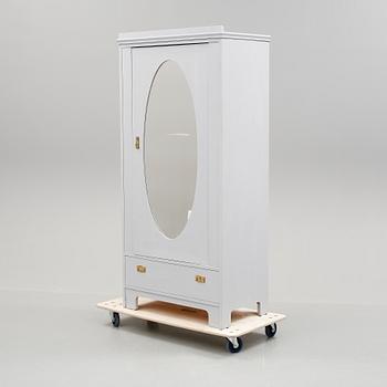 KLÄDSKÅP, 1900-talets början.