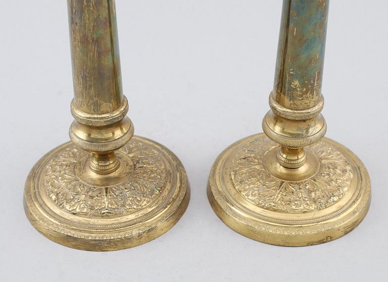 KANDELABRAR, 1 par, mässing, 1800-talets andra hälft.
