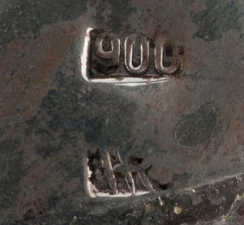 KAFFEKANNA, 900 silver, nyrokoko, 1900 talets första hälft. Vikt 1004 g.